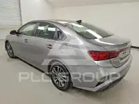 2023 KIA Forte фото