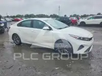 2023 KIA Forte photo