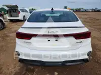 2023 KIA Forte фото