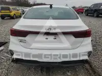 2023 KIA Forte фото