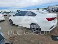 2023 KIA Forte фото