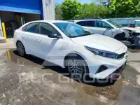 2023 KIA Forte фото