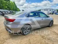 2023 KIA Forte фото