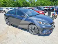 2023 KIA Forte фото