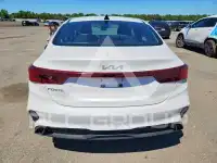 2023 KIA Forte фото