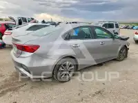 2023 KIA Forte фото