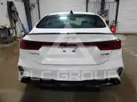 2023 KIA Forte фото