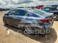 2023 KIA Forte фото