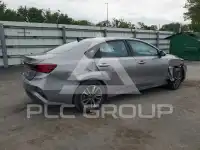 2023 KIA Forte фото
