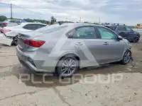 2023 KIA Forte фото