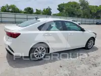 2023 KIA Forte фото