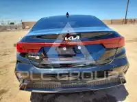 2023 KIA Forte фото