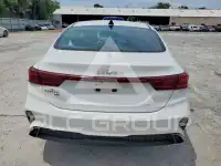2023 KIA Forte фото