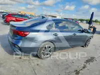 2023 KIA Forte photo
