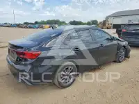 2023 KIA Forte photo