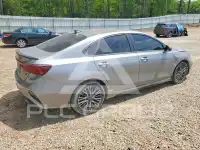 2023 KIA Forte фото