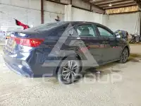2023 KIA Forte фото