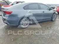 2023 KIA Forte фото