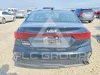 2023 KIA Forte фото