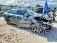 2023 KIA Forte фото