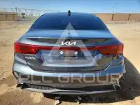 2023 KIA Forte фото