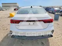 2023 KIA Forte фото