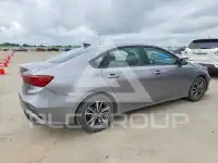 2023 KIA Forte фото