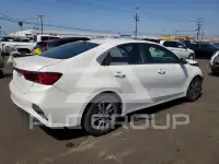 2023 KIA Forte фото