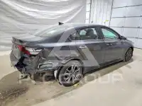 2023 KIA Forte фото