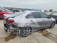 2023 KIA Forte фото