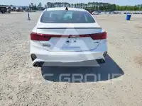 2023 KIA Forte фото