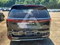 2023 KIA Carnival photo