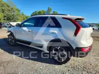 2023 KIA Niro фото
