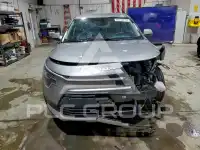 2023 KIA Niro фото