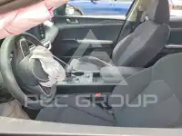2023 KIA K5 photo