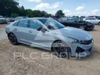 2023 KIA K5 photo