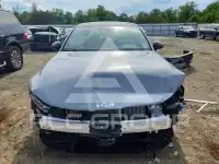 2023 KIA K5 фото