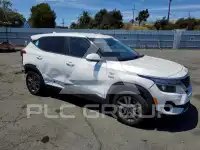 2023 KIA Seltos фото
