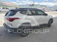 2023 KIA Seltos фото