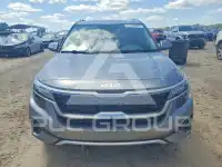 2023 KIA Seltos photo