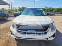 2023 KIA Seltos photo