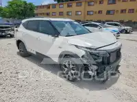 2023 KIA Seltos фото