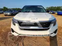 2023 KIA Seltos фото