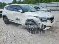 2023 KIA Seltos photo