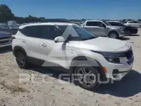 2023 KIA Seltos фото