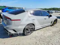 2023 KIA Stinger фото