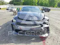 2023 KIA Stinger фото