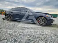 2023 KIA Stinger фото