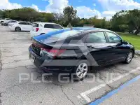 2023 Hyundai Elantra фото