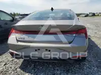 2023 Hyundai Elantra фото